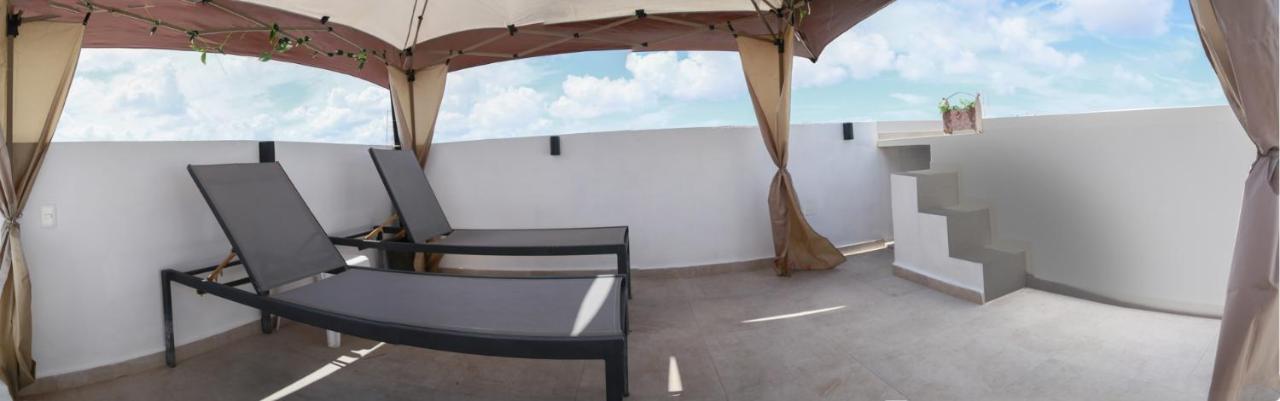 Apartamento privado, NUEVO Jacuzzi Rooftop, AC, GRAN WF Cancún Esterno foto