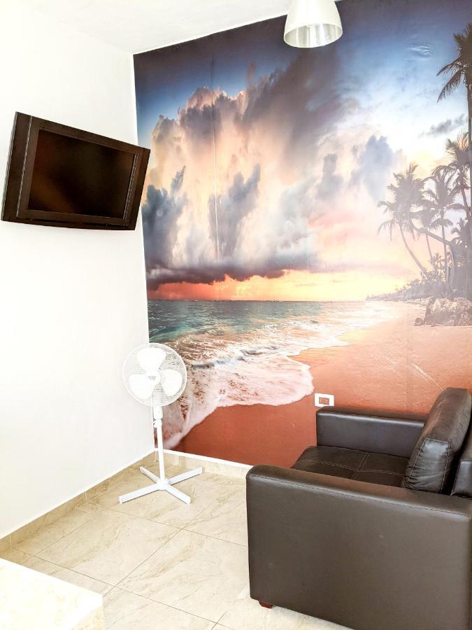 Apartamento privado, NUEVO Jacuzzi Rooftop, AC, GRAN WF Cancún Esterno foto
